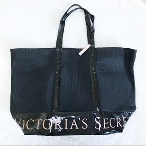 🌹Victoria’s Secret Black Weekender Tote